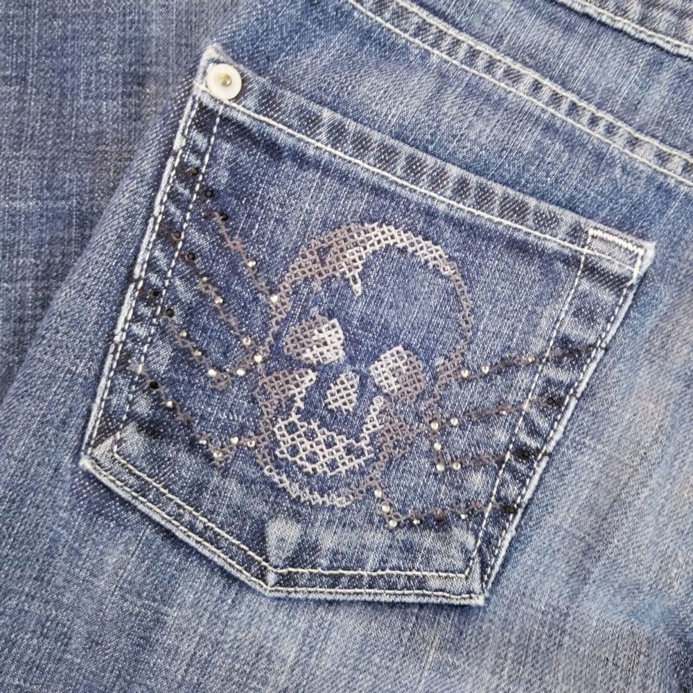 7 For All Mankind Skull Embroidered Pocket Jeans - Picture 3 of 8
